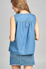 Ladies fashion sleeveless front lace up detail chambray top