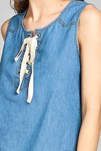 Ladies fashion sleeveless front lace up detail chambray top