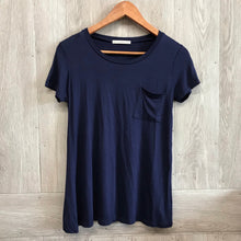 Short Sleeve Scoop Neck Top With Pocket