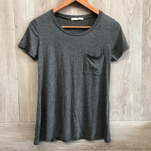 Short Sleeve Scoop Neck Top With Pocket