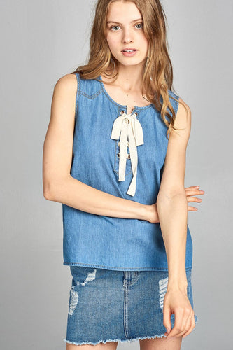 Ladies fashion sleeveless front lace up detail chambray top