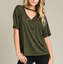 The BBasic Distressed Tee - Olive