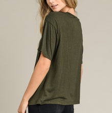 The BBasic Distressed Tee - Olive